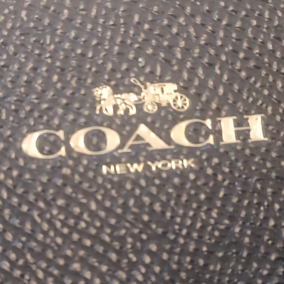 Coach Black Crossgrain Leather Corner Zip Wristlet - Picture 2 of 5